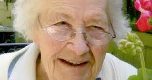 Anna Sande's Instagram, Twitter & Facebook