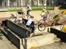 Derived from motorcycle trials, it originated in catalonia, spain as trialsín (from trial sin motor, motorcycle trials without an engine) and is said to have been invented by pere pi, the father of ot pi, a world ch. Mountain Bike Trials Wikipedia