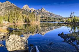 Reflections Of The Teton Range In Taggart Lake Grand Teton National Park Wyoming Usa Photographic Print Eleanor Scriven Allposters Com