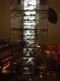Aureole Mandalay Bay Casino Las Vegas Tallest 3 Stories High Wine Rack Mandalay Bay Casino Casino Las Vegas Mandalay Bay