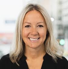 Amy Loberg's Instagram, Twitter & Facebook