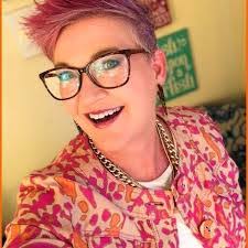 Diane Mcnamee's Instagram, Twitter & Facebook