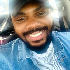 Does anyone have Pride Rock or theater steps for Lion King Jr?