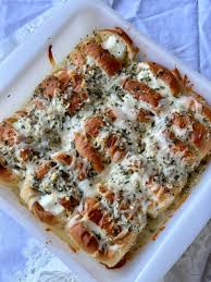 Cheesy Hawaiian Garlic Rolls