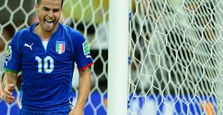 Their longest winning streak is 13 wins, and their unbeaten record is 34 consecutive official matches. Giovinco Is Back With The Italian Football Team Rf