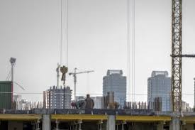 Every construction contract is unique, but most projects will experience a weather event of some sort, and accommodations should be made in the contract to outline just what to do when this occurs. Construction Delay Types Claims And Defenses Levelset