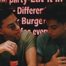 Nick Max's Instagram, Twitter & Facebook