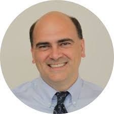 Robert Kadin's Instagram, Twitter & Facebook