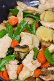 Moo Goo Gai Pan Is A Delicious Chinese Chicken And Vegetable Stir Fry Recipe With A Mouthwat Vegetable Stir Fry Recipe Chinese Chicken Chinese Chicken Stir Fry