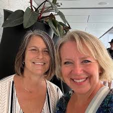 Jane Lynch and Kate Flannery