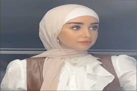 Jun 16, 2021 · عبرت النجمة هنا الزاهد عن سعادتها بردود الأفعال على شخصية «ملك» التى قدمتها فى مسلسل «النمر» خلال رمضان الماضى، مشيرة إلى أن الدور تميز بأنه بعيد عن الكوميديا وأن الشخصية كانت درامية إلى حد كبير. Ù‡Ù†Ø§ Ø§Ù„Ø²Ø§Ù‡Ø¯ Ø¨Ù€ Ø§Ù„Ø­Ø¬Ø§Ø¨ ÙÙŠ Ø­ÙƒØ§ÙŠØ© Ù‚ÙˆÙ„ÙŠ Ù„Ø£Ø­Ù…Ø¯ ØªØ¹Ø±Ù Ø¹Ù„Ù‰ ØªÙØ§ØµÙŠÙ„Ù‡Ø§ Ø®Ø¨Ø± ÙÙŠ Ø§Ù„ÙÙ†