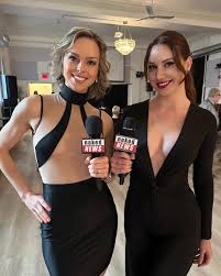 Naked News (Série de TV 1999– ) - IMDb