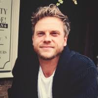 100+ "Stephen Groom" profiles