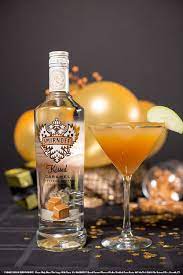 Bailey s salted caramel and espresso martini 18. Kissed Caramel And Apple Juice With 1 5 Oz Smirnoff Kissed Caramel Flavored Vodka And 2 Oz Apple Juice Garnish Gr Fun Drinks Flavored Vodka Birthday Drinks