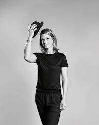 „ich bin nicht die langhaarige blondine mit kleidergröße 34, die zufällig auch sport moderiert. Sportschau Moderatorin Jessy Wellmer Im Interview Ohne Worte Sz Magazin