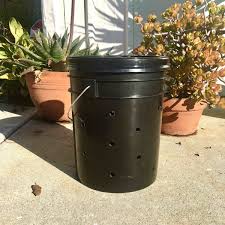 5 ways to keep rats out of your compost bin. From The Rotline What Is An In Ground Worm Bin Solana Center For Environmental Innovation