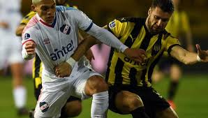 Can nacional stay on top after this game? Resultado Penarol Vs Nacional Gol Al Ultimo Minuto Pelea Y Resumen Del Partido Deporte Total El Comercio Peru
