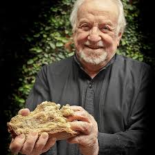 El loro sigue contando