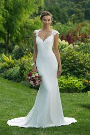 Mai hat ariana grande ihren freund dalton gomez geheiratet. Sweetheart Gowns Style 11013 Fit And Flare Gown With Lace Queen Anne Neckline Anne Fit Flare Gown Gowns Lace Neckl Sweetheart Gowns Braut Brautmode