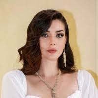 Elizabeth Antonini's Instagram, Twitter & Facebook