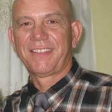 El pitcher Max Castillo (Cardenales) venía de lanzar 7 innings "sin hit ni  carreras" ante La Guaira el pasado viernes 18 oct. Hoy permite en 2.2  entradas 7C, 6H, incluidos 2Hr. El