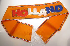 Oranje hoofddoek met de tekst holland bestellen. Sjawl Oranje Holland Oranje Artikelen Goedkope Feestkleding Versieringen Feestartikelen Carnavalskostuums Feestartikelen4u Nl