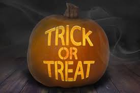 See the whole set of printables here: Pumpkin Carving Stencils Apartment Therapy