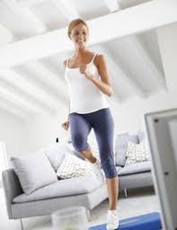 Um die übungen im step aerobic zuhause zutätigen, eignet sich ein kurs vor ort. Step Aerobic Ausdauertraining Zu Musik Sat 1 Ratgeber