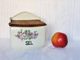 Bouchon de pot à sel. Ancienne Boite A Sel Pot A Sel En Ceramque Luckyfind