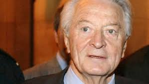 Roland Dumas hospitalisé "depuis quelques jours"