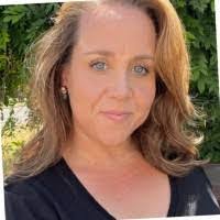 Carmen Mendel's Instagram, Twitter & Facebook