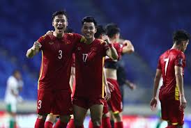 Xóm thể thao | việt nam vs uae trước đối thủ được coi là mạnh nhất bảng là uae, việt nam đã chơi 1 trận cầu sòng phẳng. 2xix2dplfnjipm