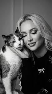 So grateful for everyone who's been voting and supporting Kallie 🥹🐾 We're  not done yet — please take a second to vote today and help her keep  climbing 💖 👉 Vote here: