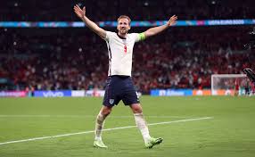 People who have spinal osteoarthritis or degenerative disc disease are more likely to develop bone spurs on their spines. Romano Drops Major Harry Kane Update Footballfancast Com