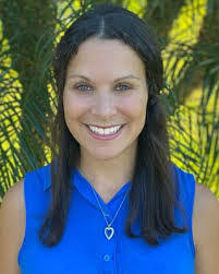 Tracy Singer's Instagram, Twitter & Facebook