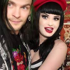 Amber DeVille (@therealamberdeville)