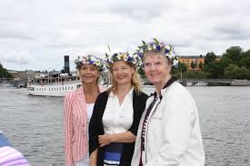 Sandra louise maud edlind friberg (born louise edlind on 15 july 1946) is a swedish actress, model and politician. Vi Bryr Oss Om Bade Skargardar Och Skolgardar