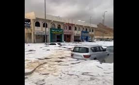 Dubai përmbytet pas shiut dhe breshërit - Insajderi