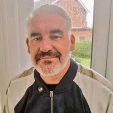 vicky sweeney (@stitchypoo77)