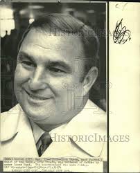 1974 Press Photo Kansas City Chiefs' coach Hank Stram, relieved of duties. 