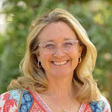 Mackintosh Academy Littleton CEO And Leadership: Executives and  Demographics