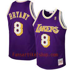 Die größe des trikots ist größer als die normale größe. Nba Los Angeles Lakers Trikot Kobe Bryant 8 Hardwood Classics Lila Swingman Herren