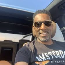 Sheldon Winston's Instagram, Twitter & Facebook