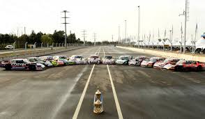 Turismo carretera (road racing, lit., road touring) is a popular stock car racing series in argentina, and the oldest auto racing series still active in the world. Turismo Carretera Y La Vuelta A San Nicolas El Domingo Diario La Verdad