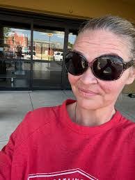 Darlene Dunmore's Instagram, Twitter & Facebook