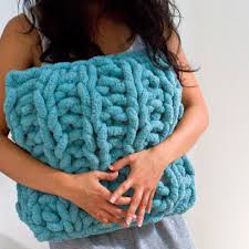 The everywhere beanie may look knit, but it's not! 50 Things To Knit For Beginners Knitting For Beginners