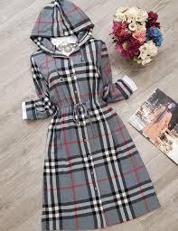 Sardonlu Burberry Desen Tunik Mutevazi Kiyafetler Elbise Stil Kiyafetler