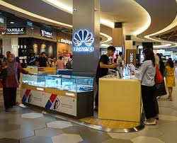 The huawei service day is a service campaign that's held on the first friday and saturday of each month. Huawei Mid Valley Megamall