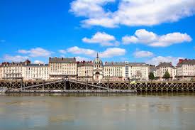 La maladie est aujourd'hui invivable. Meteo Heure Par Heure Nantes 44000 Loire Atlantique Previsions Meteo Gratuite A 15 Jours La Chaine Meteo