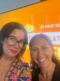 Ellen Vollmer's Instagram, Twitter & Facebook